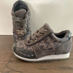 Michael Kors Lil Milano Toddler Sneakers. Size 7